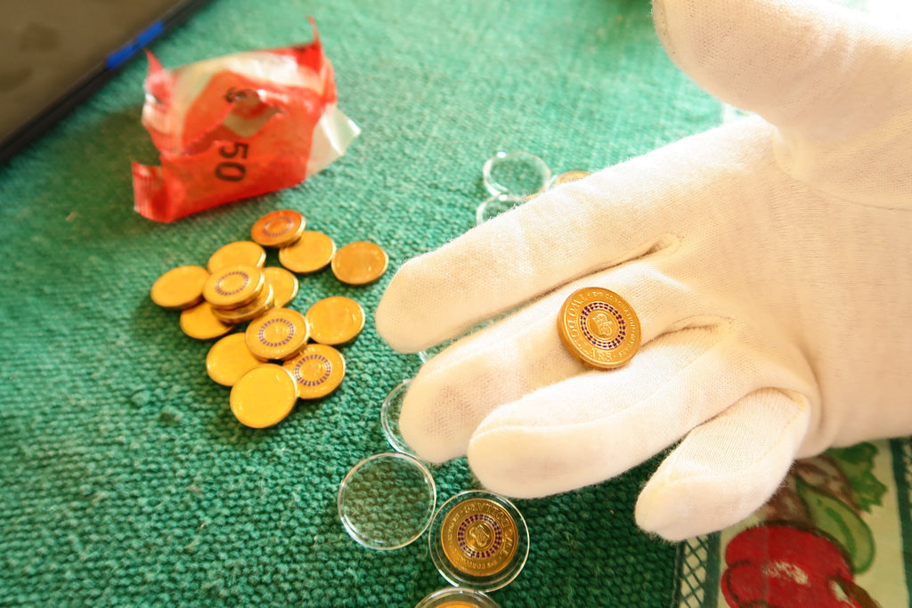 2013 Coronation UNC $2 Coin